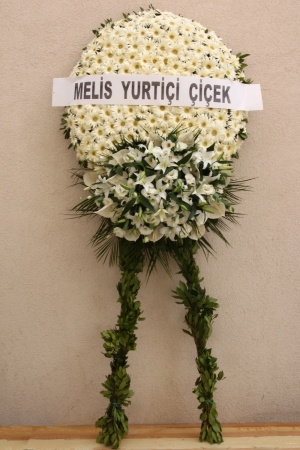 White Lilies Big Funeral Wreath 1